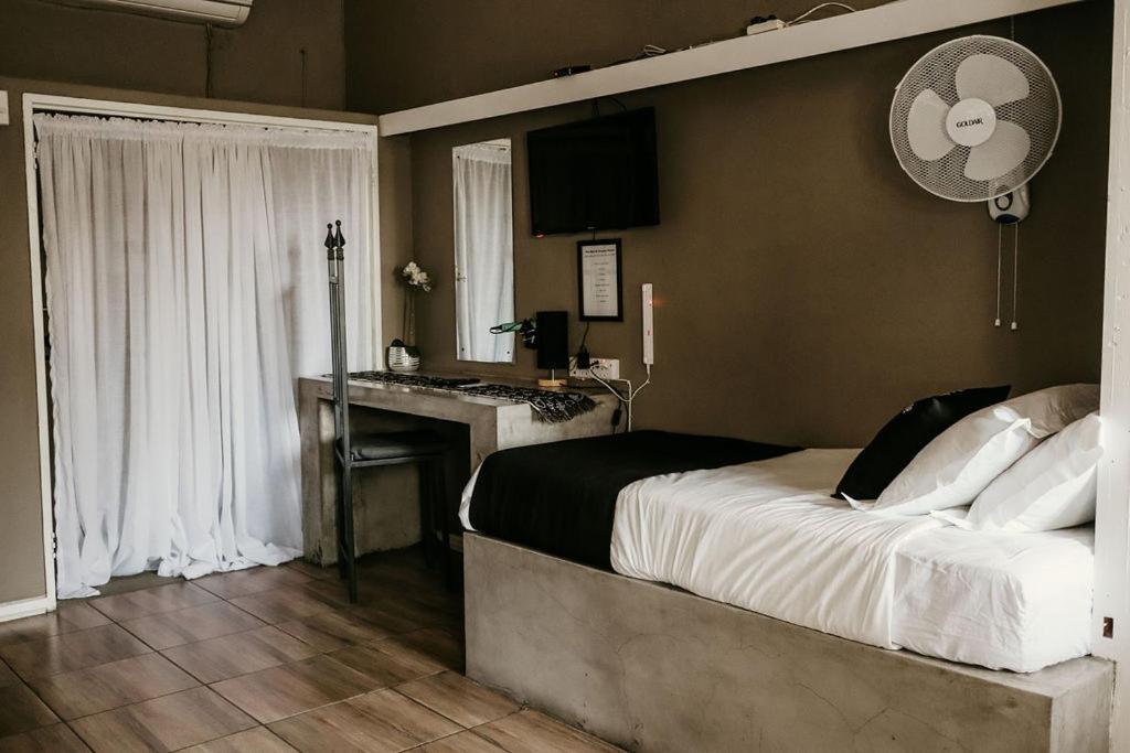 Overnight Stop Before Kruger National Park Phalaborwa Bagian luar foto